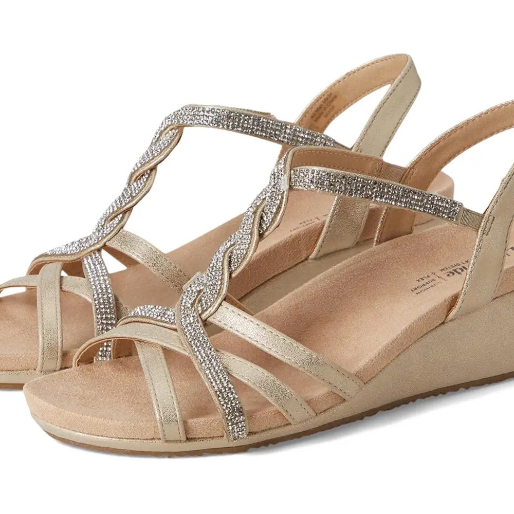 NWT Lifestride Miami Women’s Sparkle T-Strap Wedge Sandals - Gold 6W